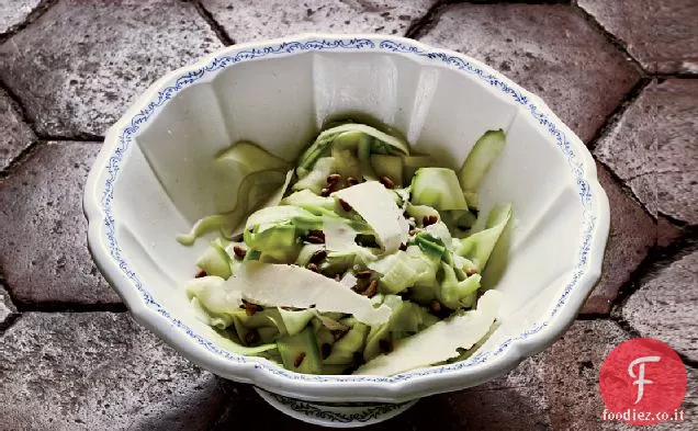 Insalata di Zucchine rasate con Parmigiano e Pistacchi