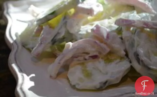 Semplice insalata di cetrioli
