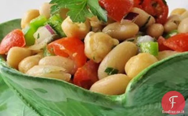 Insalata di fagioli mediterranei