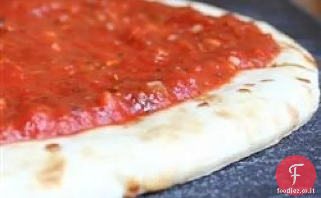 Salsa di pizza fatta in casa fatta più leggera