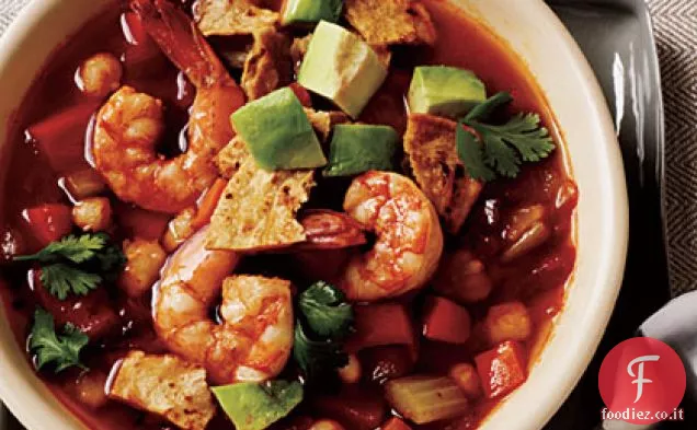 Zuppa di tortilla piccante con gamberetti e avocado
