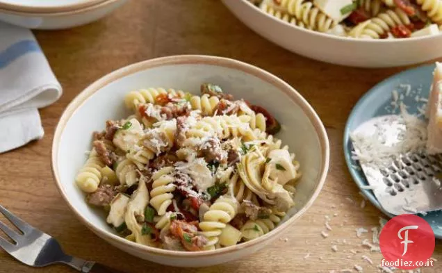 Fusilli con Salsiccia, Carciofi e Pomodori secchi