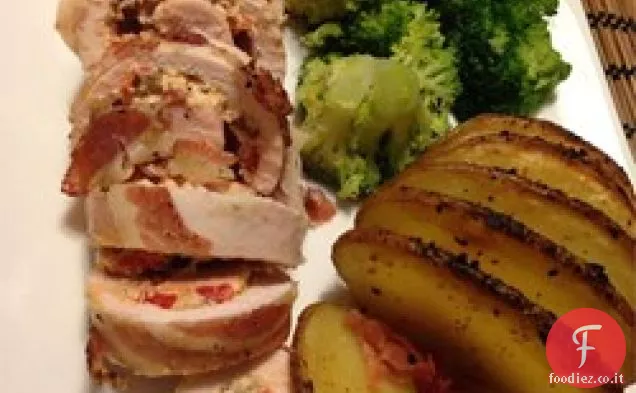 Pancetta avvolto petti di pollo ripieni