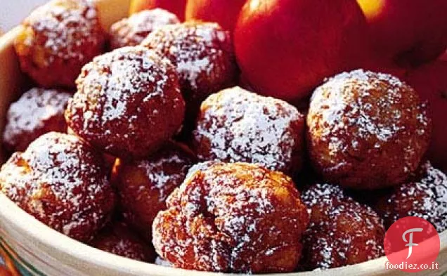 Frittelle di mele con salsa di limone