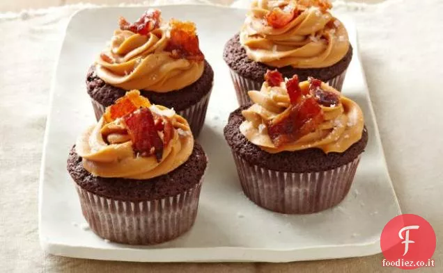 Cupcakes al cioccolato e pancetta con glassa Dulce De Leche