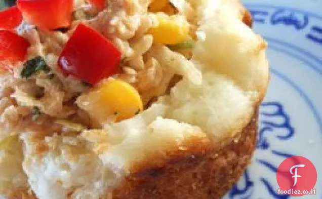 Tazze di insalata di pollo asiatico