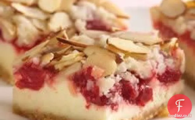 Streusel di mandorle-Barrette di cheesecake alla ciliegia