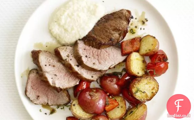 Arrosto di maiale e patate con salsa di mele cremosa