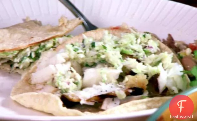 Tacos di pesce del Sud alla griglia con cavolo Slaw