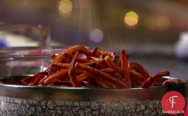 Patatine fritte di patate dolci con aceto di malto