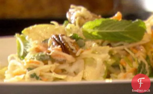 Cole Slaw con noci Pecan e condimento piccante
