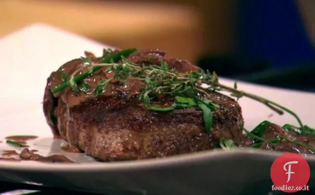 Filetto di manzo in salsa di funghi, senape e vino rosso
