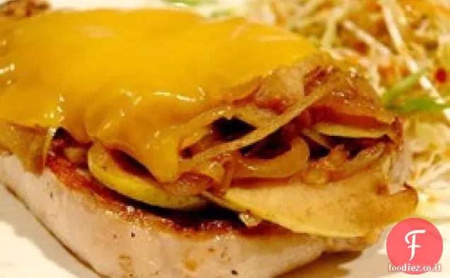 Costolette di maiale formaggio con mele piccanti