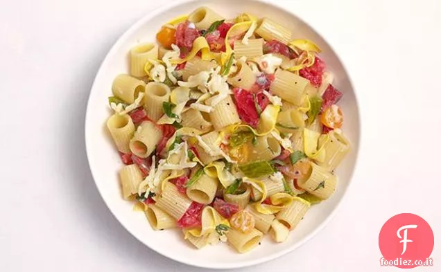 Zucca rasata e pasta al pomodoro