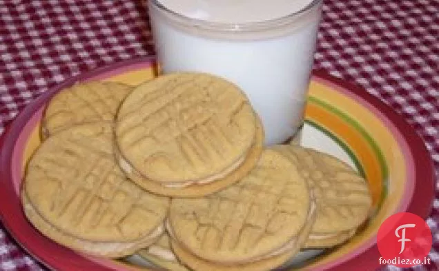 Biscotti sandwich al burro di arachidi