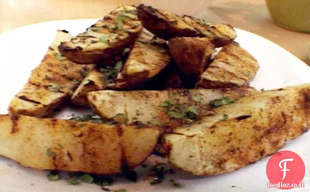 Patatine fritte alla griglia condite