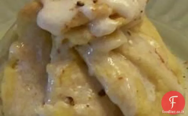 Gnocchi di pesca freschi serviti con salsa dura