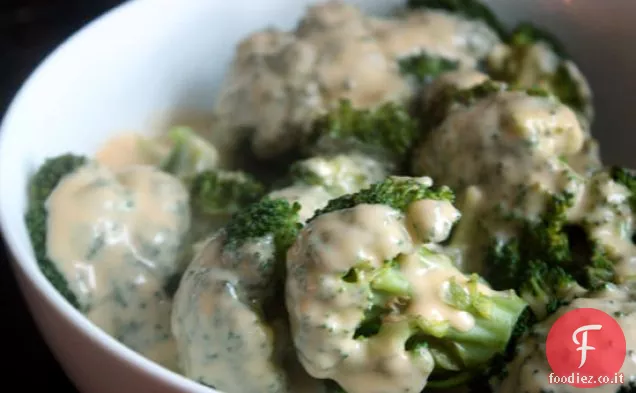 Broccoli con salsa di Cheddar