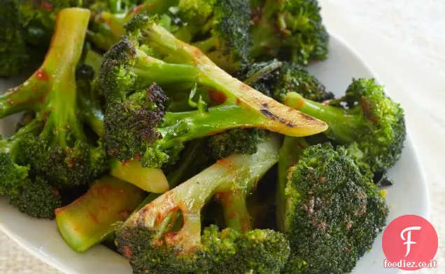 Broccoli con salsa piccante