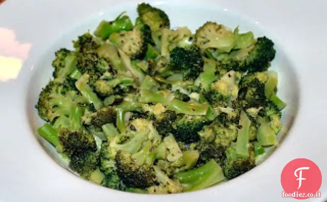 Broccoli con salsa di scalogno al lime