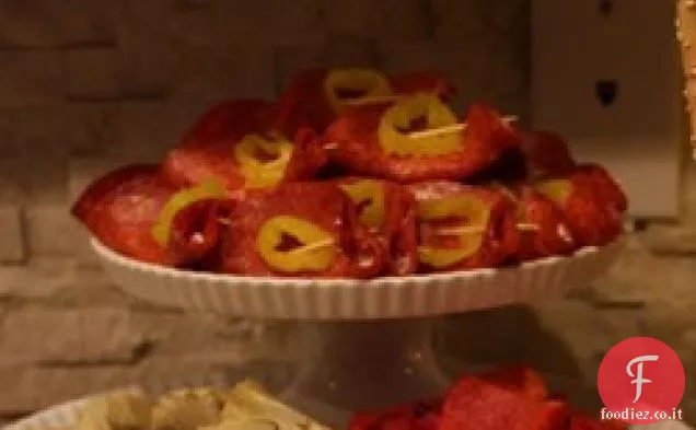 Salame, Crema di Formaggio e Peperoni Roll-Up