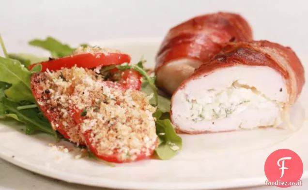 Saltimbocca di Pollo ripieno con rucola e Insalata di Pomodoro