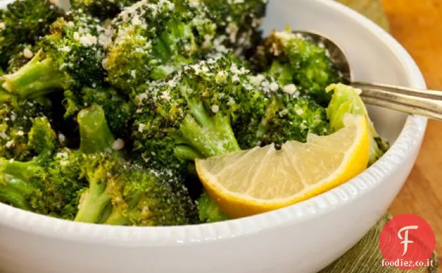 Broccoli Arrostiti con Aglio, Limone e Parmigiano-reggiano