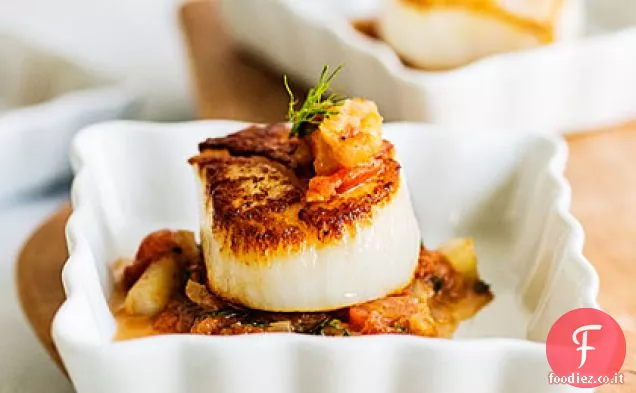 Capesante scottate con gusto di pomodoro e finocchio