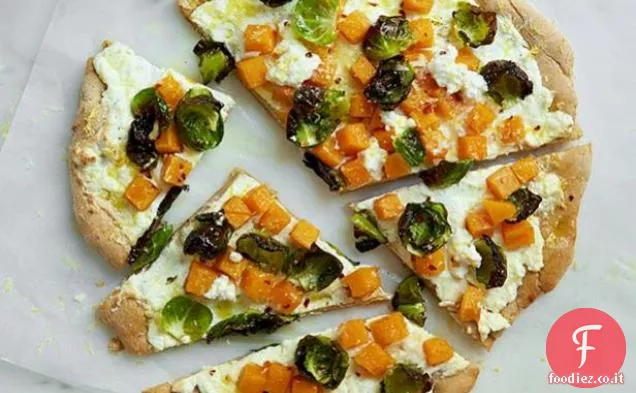 Pizza integrale al germoglio di Bruxelles, zucca e Ricotta