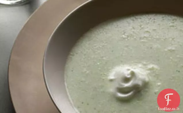 Zuppa di broccoli con yogurt
