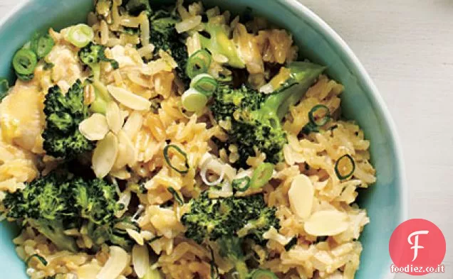 Ciotola di riso di pollo e broccoli