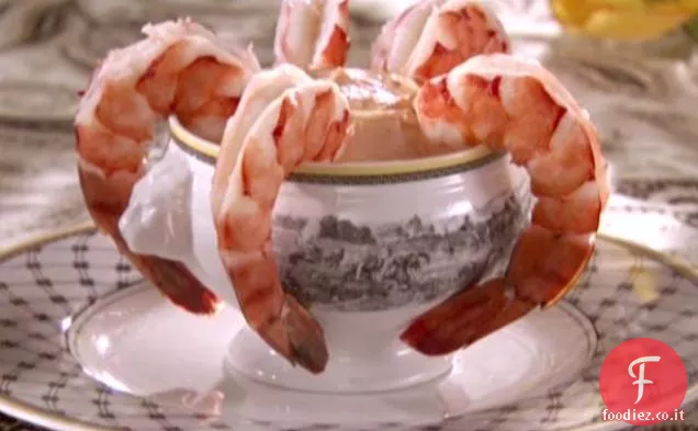 Cocktail di gamberetti con salsa di immersione al limone