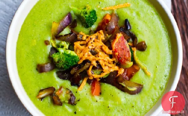 Cheezy caricato zuppa di broccoli di patate