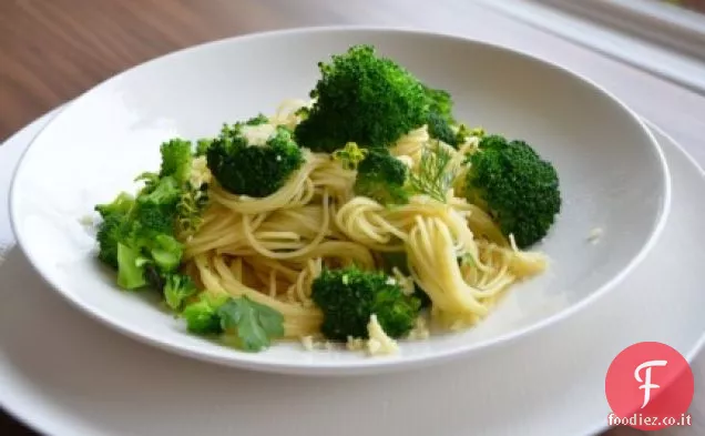 Angel Hair Pasta con alberi e Formaggio