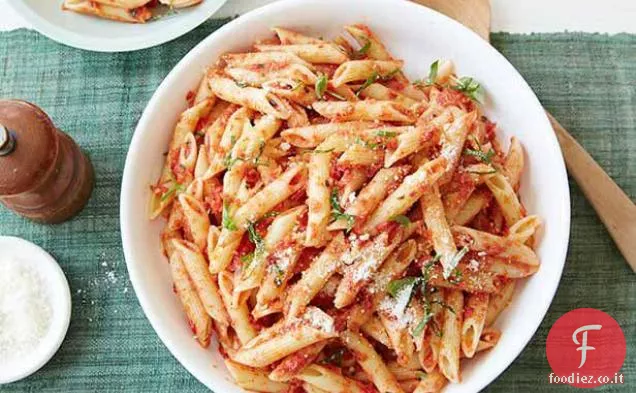 Penne al Pesto di Pomodoro Essiccato al Sole