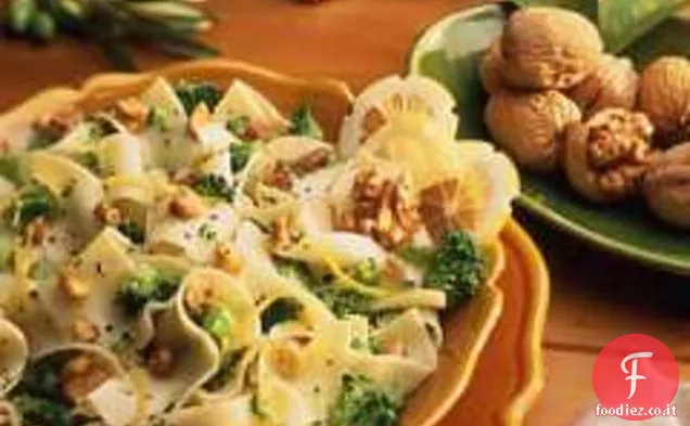 Broccoli Noci Tagliatelle