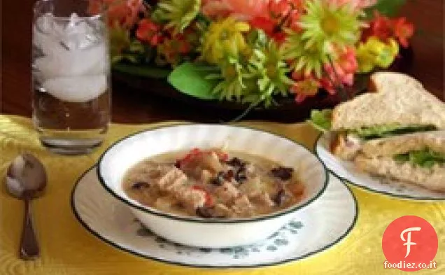 Zuppa di pollo, finocchio e funghi