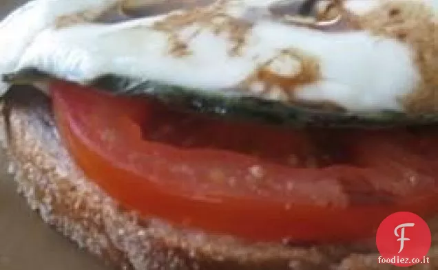 Panino Mozzarella viso aperto