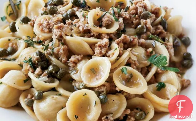 Orecchiette con Vitello, Capperi e Vino Bianco