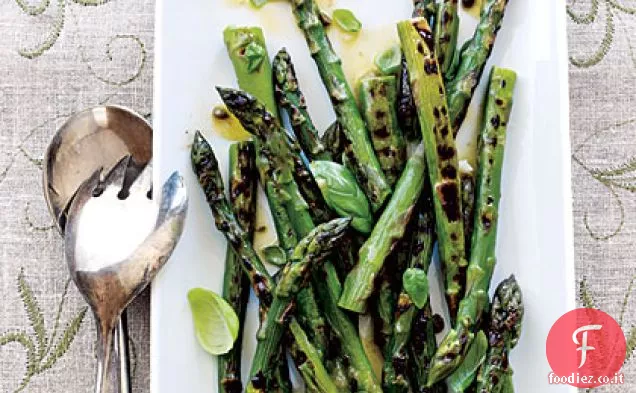 Asparagi alla griglia con Vinaigrette di Capperi
