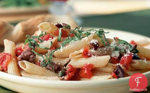 Penne con Pomodori, Olive e Capperi