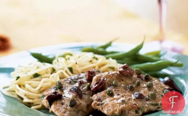 Medaglioni di maiale con salsa di capperi d'oliva