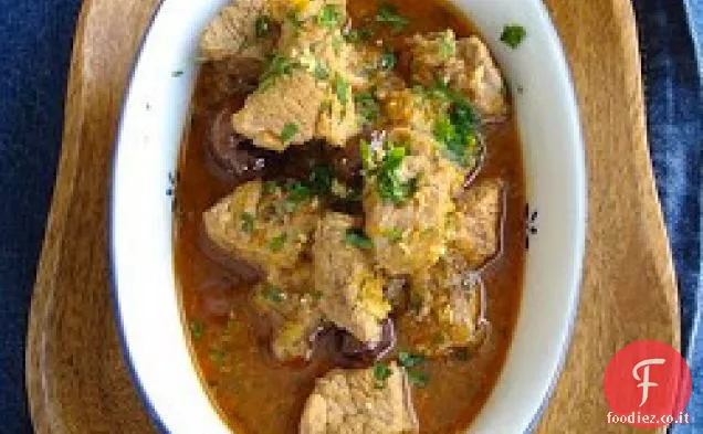 Carne di maiale stufata