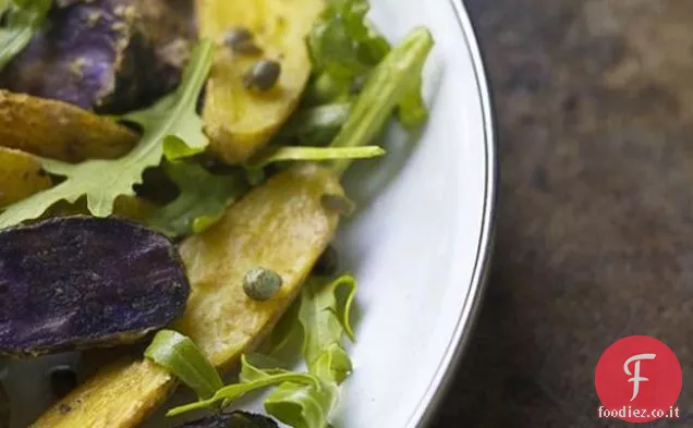 Insalata di patate arrosto caldo Fingerling