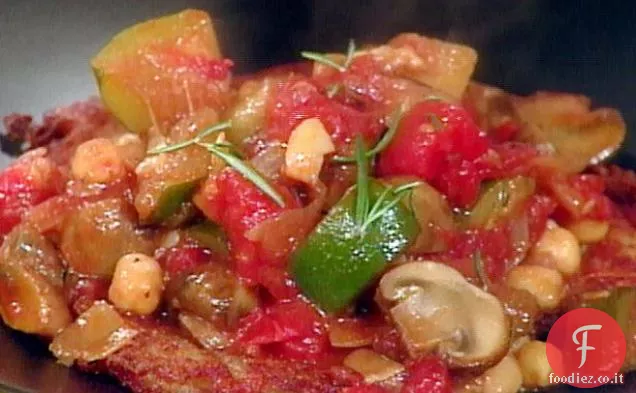 Stufato di verdure con frittelle di patate e formaggio