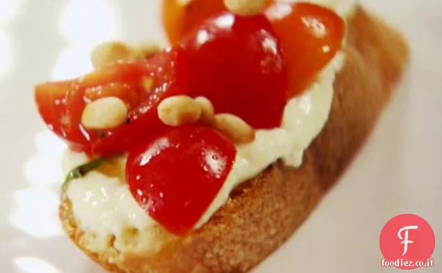 Crostini di Pomodoro con Feta Montata