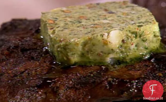 Bistecca di ferro alla griglia con burro di Pesto al Pistacchio