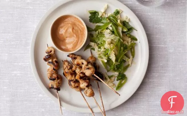 Satay di pollo con salsa di arachidi piccante