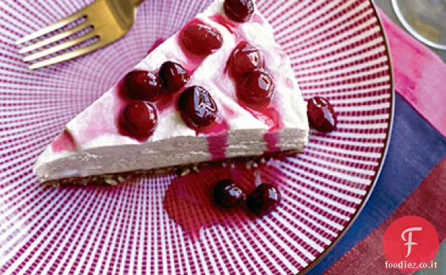 Torta di mousse di acero congelata con mirtilli canditi