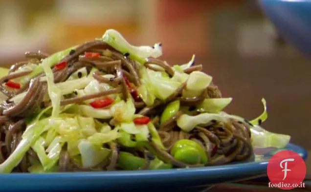 Insalata Soba sana e saporita